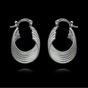 ✅🌹925 Sterling Silver Hoops Earrings.